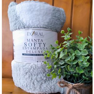 Manta Softy Deluxe - Hiper térmico - [Verde agua con lunares blancos]
