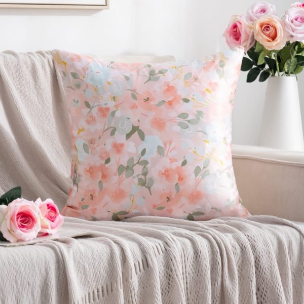 Funda cojín símil seda [Flores rosas]