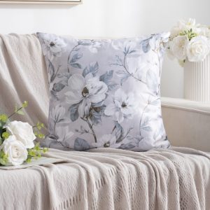 Funda cojín símil seda [Flores blancas]