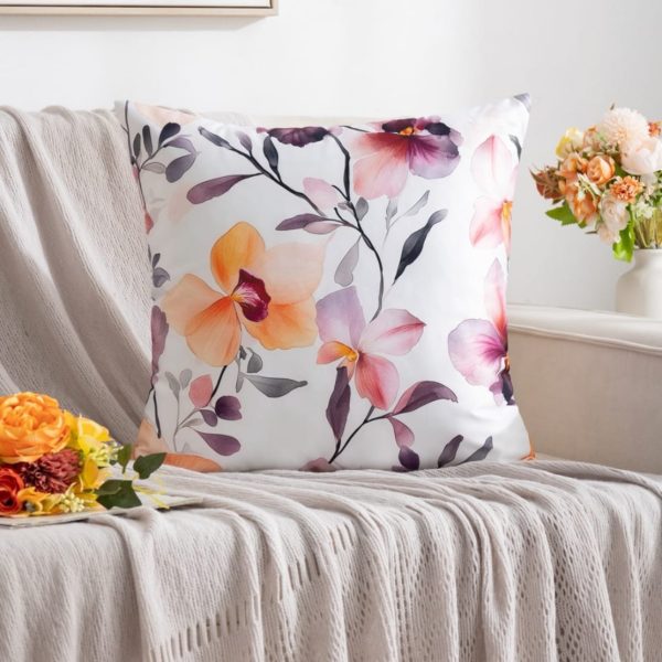 Funda cojín símil seda [Flores violetas]